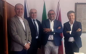 IL VICEPRESIDENTE DELL’ABRUZZO IMPRUDENTE RICEVE I VERTICI NAZIONALI DI CONFCOOPERATIVE